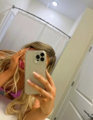 @hotcollegebabevip