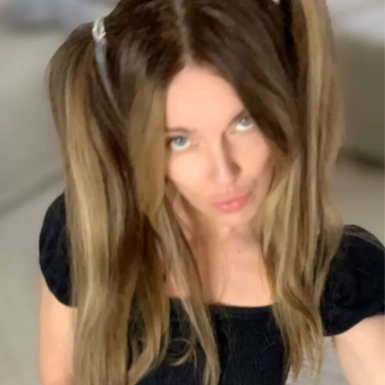 @queenmerilin