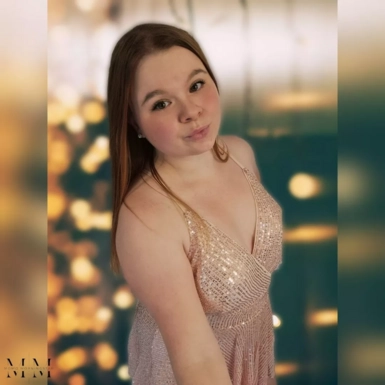 @momomorningstar