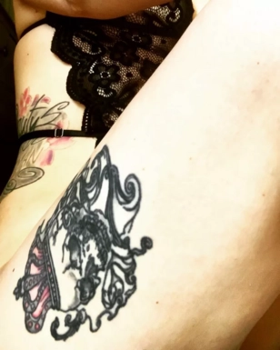 @missenchantresseryka