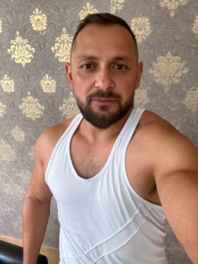 @romanianmacho