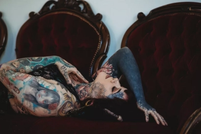 @deadbarbiee
