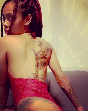 @honeybeehazel