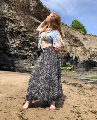 @cutefeetroaming