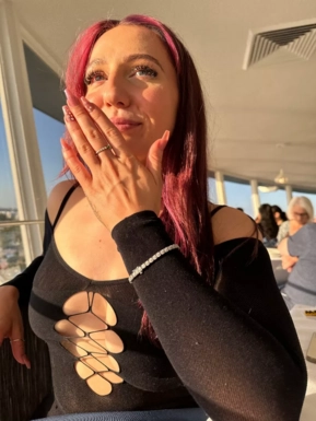 @handsoffmypeach