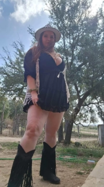 @kissandtellkatie