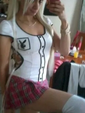 @stonerbarbie420girl