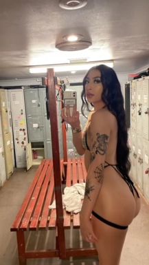 @foreignbbxtchhh