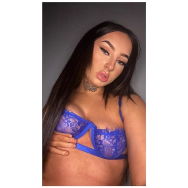 @lilbrunette_x