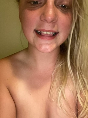 @naughtyjulie