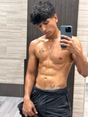 @noah_foxxx