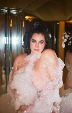 @natalieontrampoline