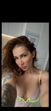 @aariana4u