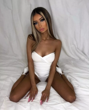 @lolabunnybarbie