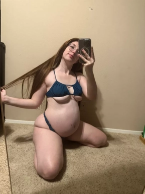 @creativehazelpregnant