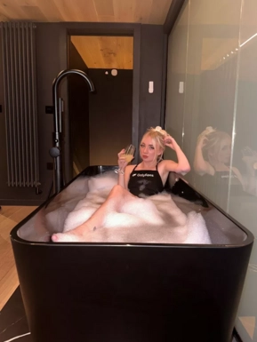 @babychar_x