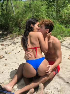 @tropicalpassion