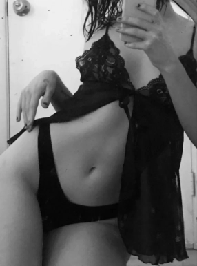 @palebl00d