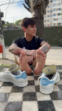 @tattooboyfeet