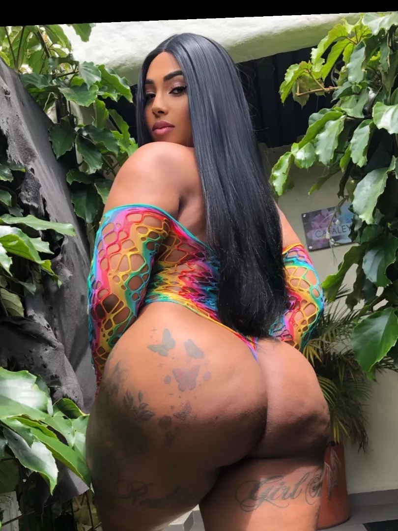 @thayanababyy