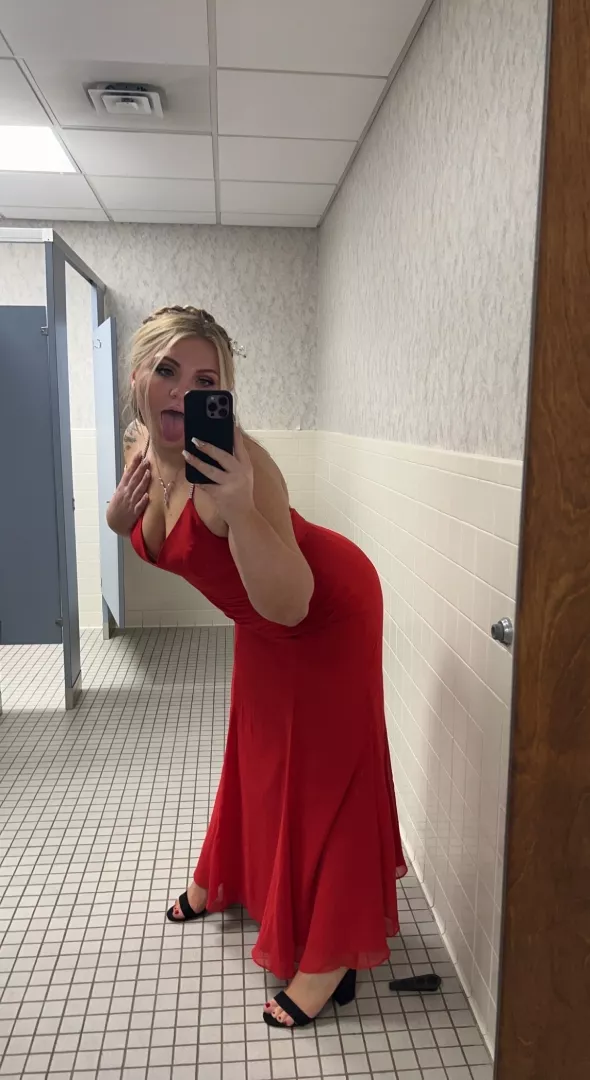 @thatblondechick0614