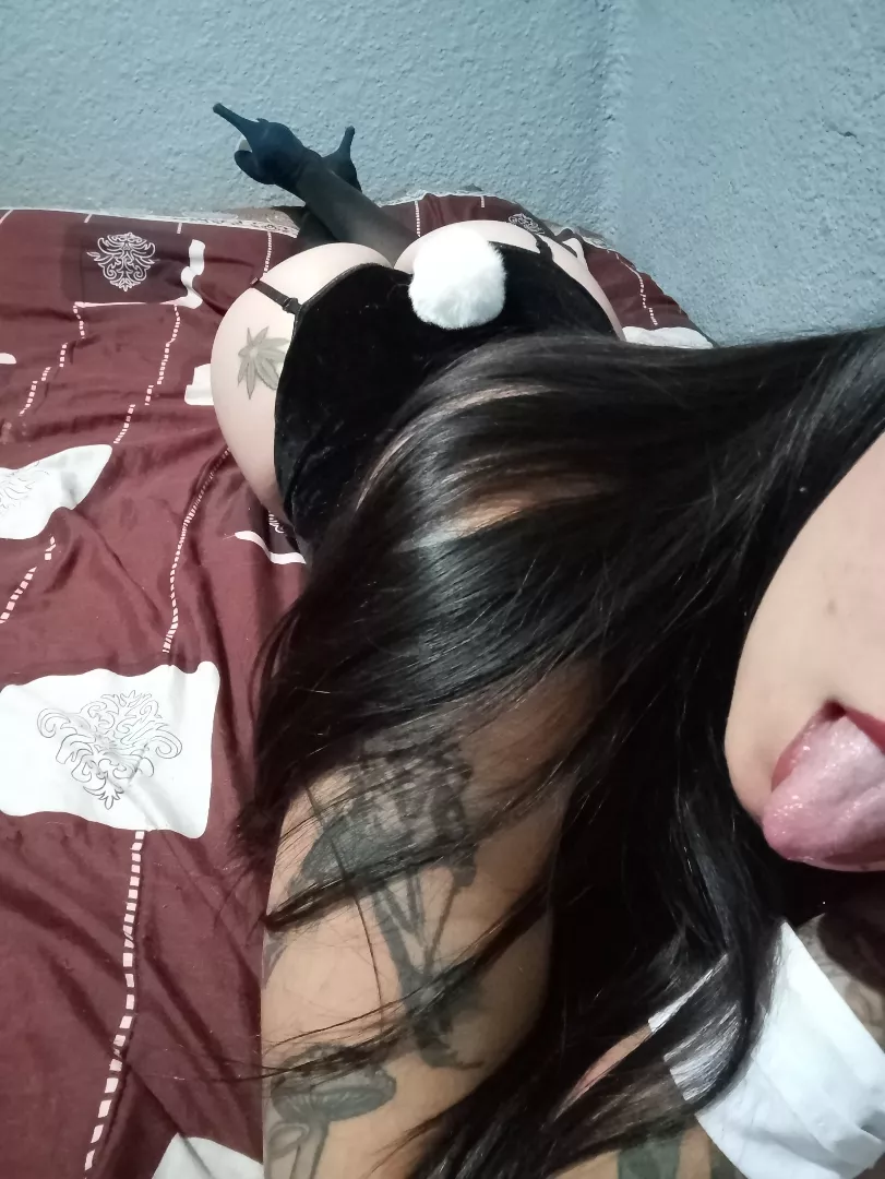 @rubiqueenzel