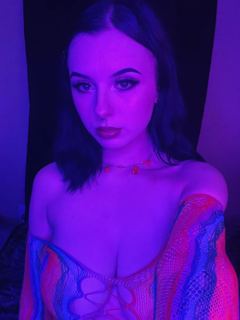 @yourgoddesskitty