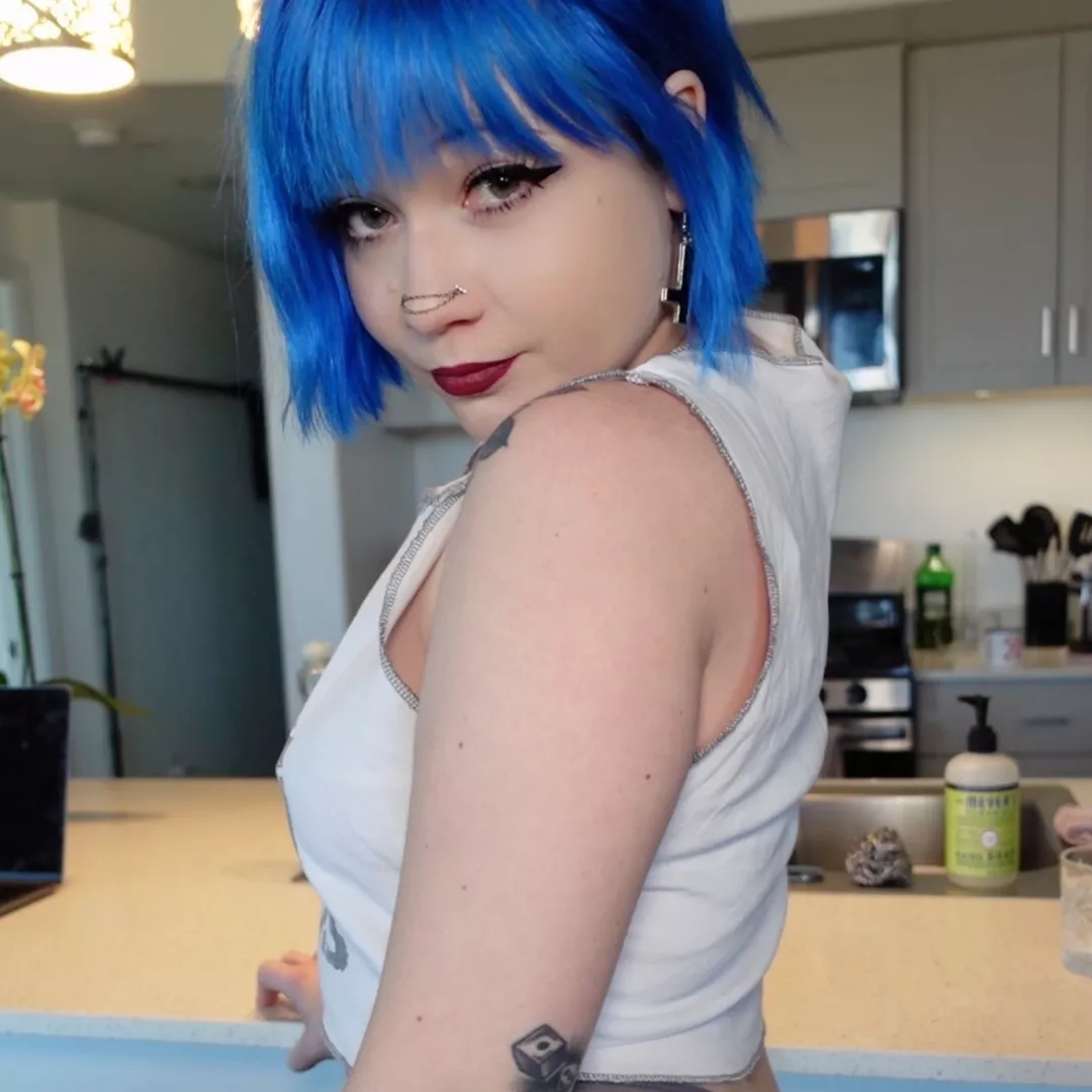 @thesatanicbimbo