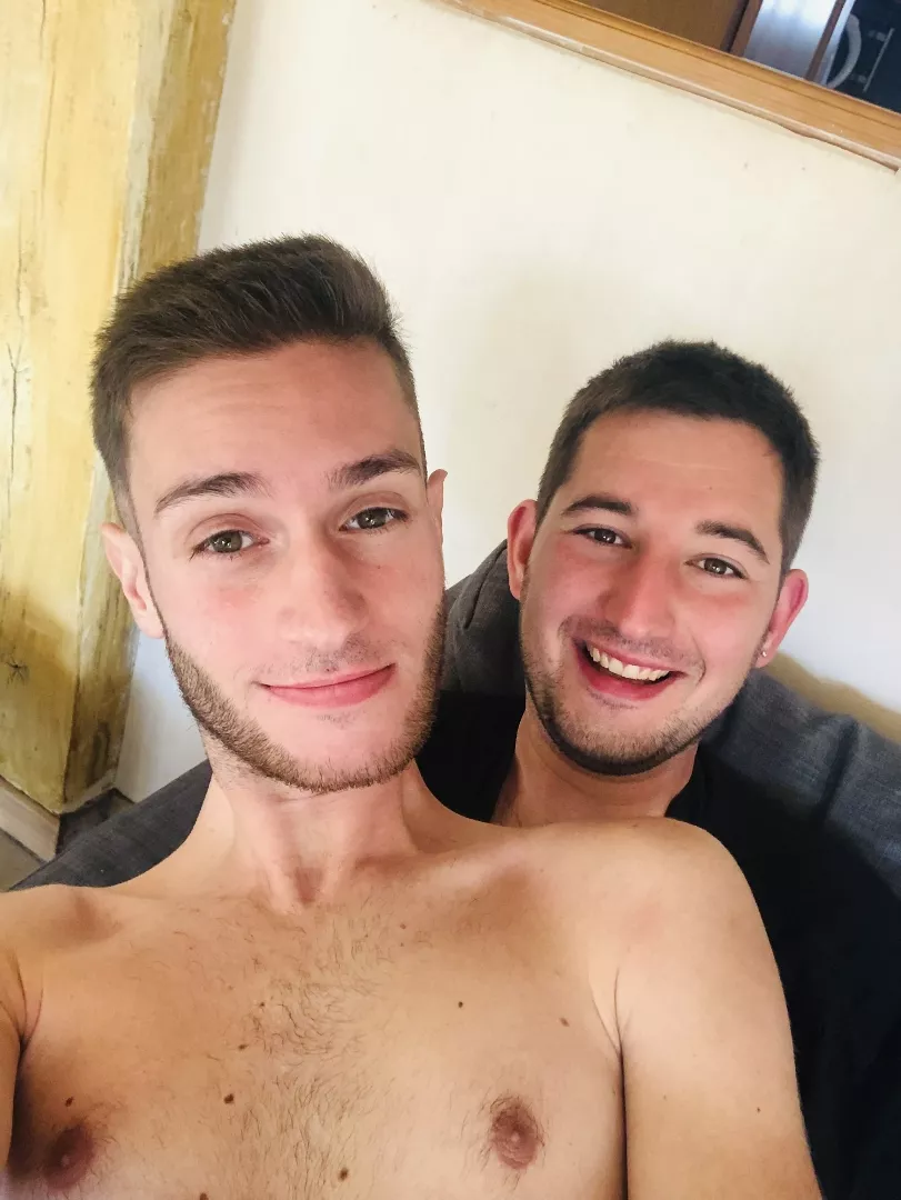 @frgaycouple77