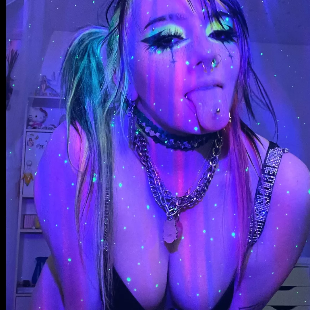 @gothgiirl