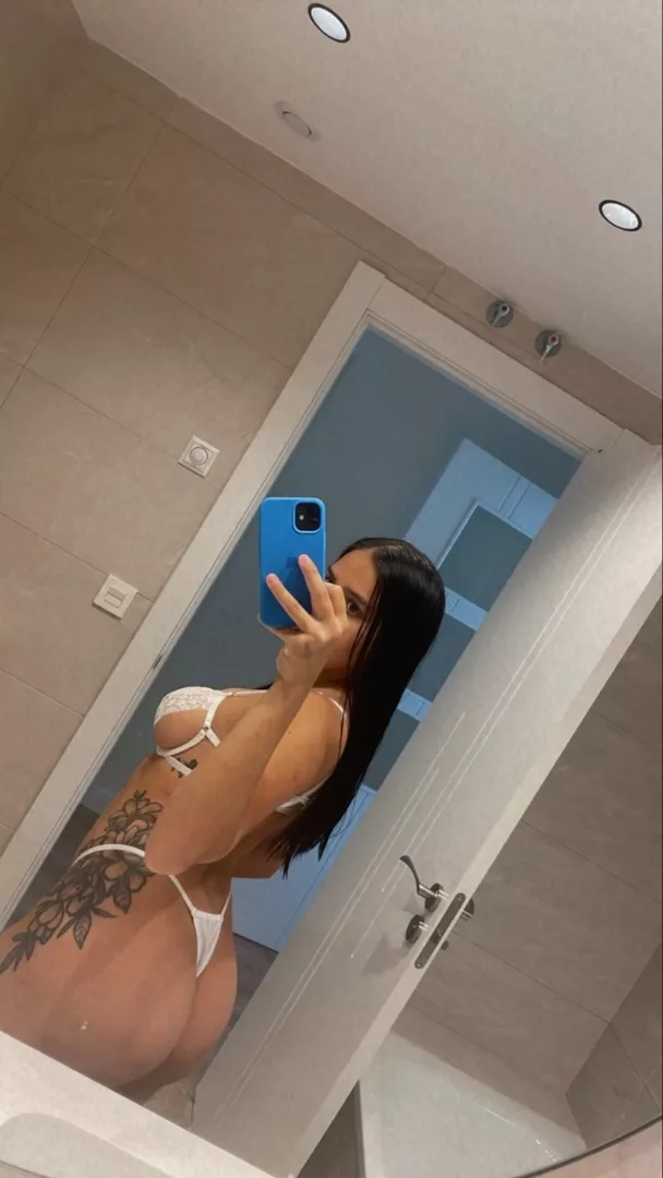 @lulagomez