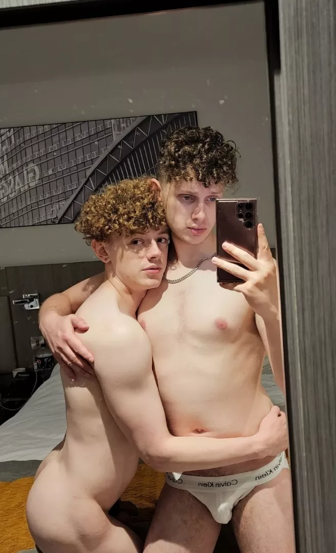 @twinky_couple