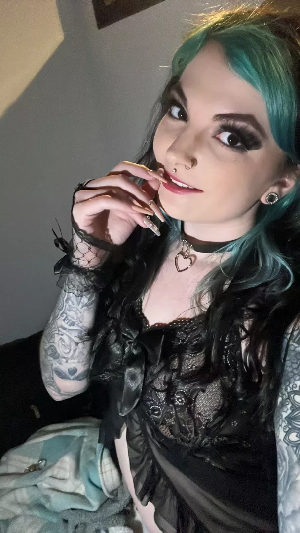 @gothicrose99