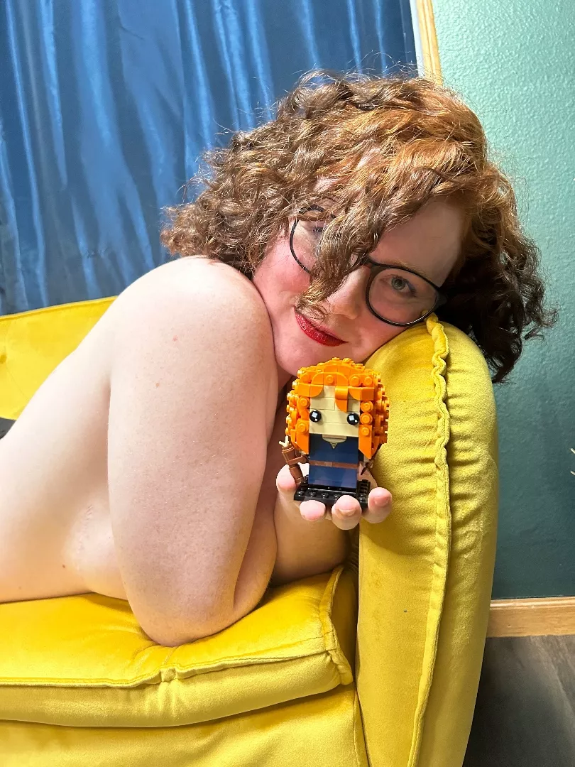 @thelegogoddess