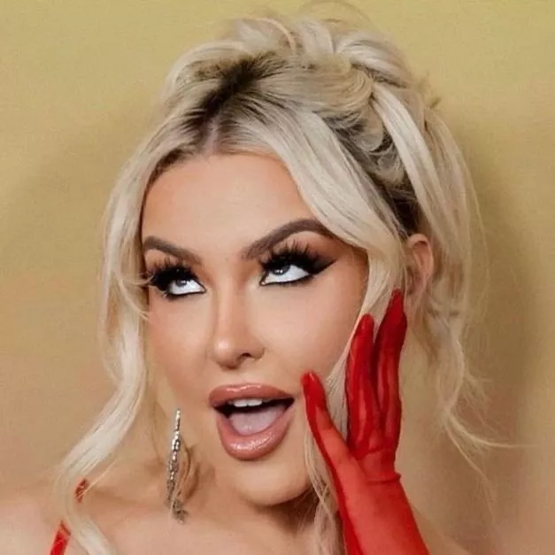 @tanamongeau