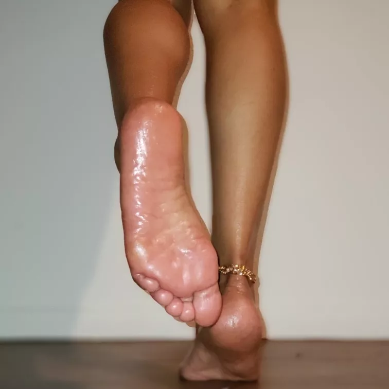 @ilovelaylafeet