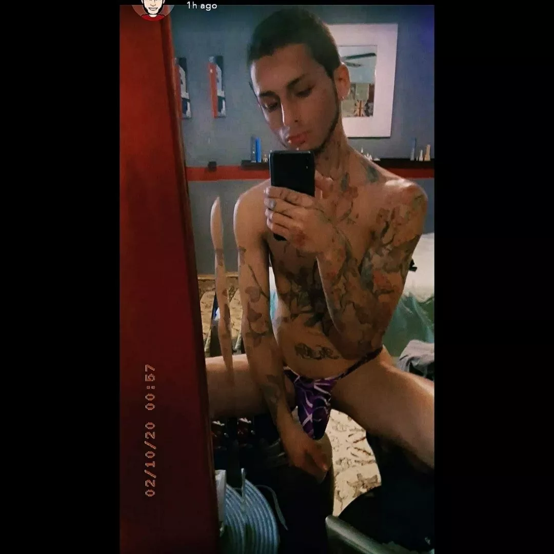 @tattedtwink98